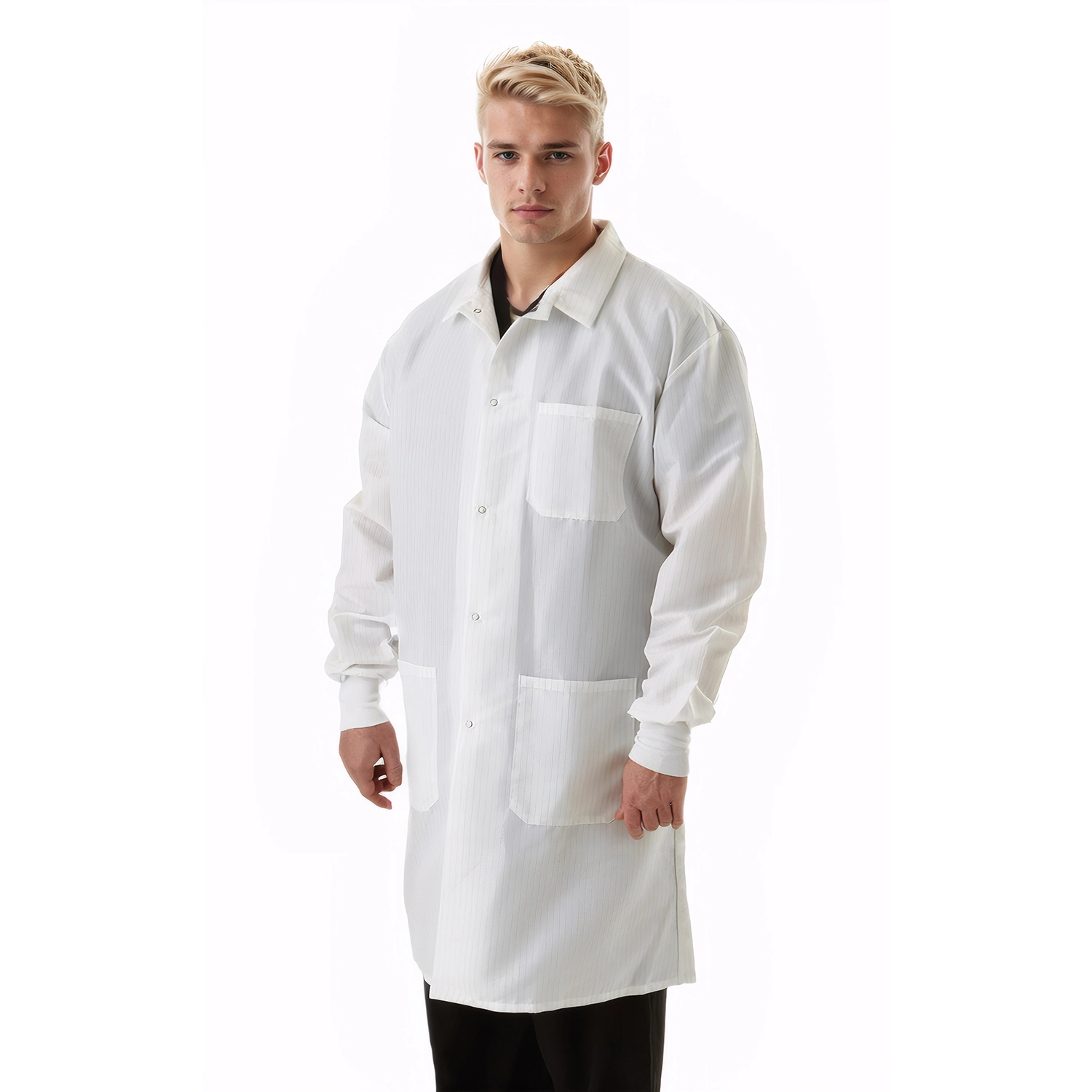 Men’s anti-static lab coat featuring snap-front closure, chest pocket, and side pockets for tool storage. Designed for cleanroom, medical, and industrial environments with breathable and liquid-repellent fabric.