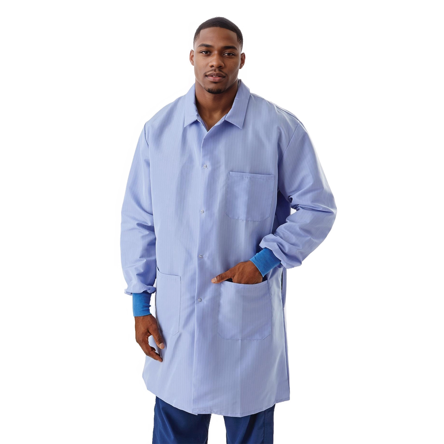Men’s anti-static lab coat designed for industrial and cleanroom use with a snap-front closure, pockets for storage, and protective features such as liquid-repellent and wrinkle-resistant fabric.